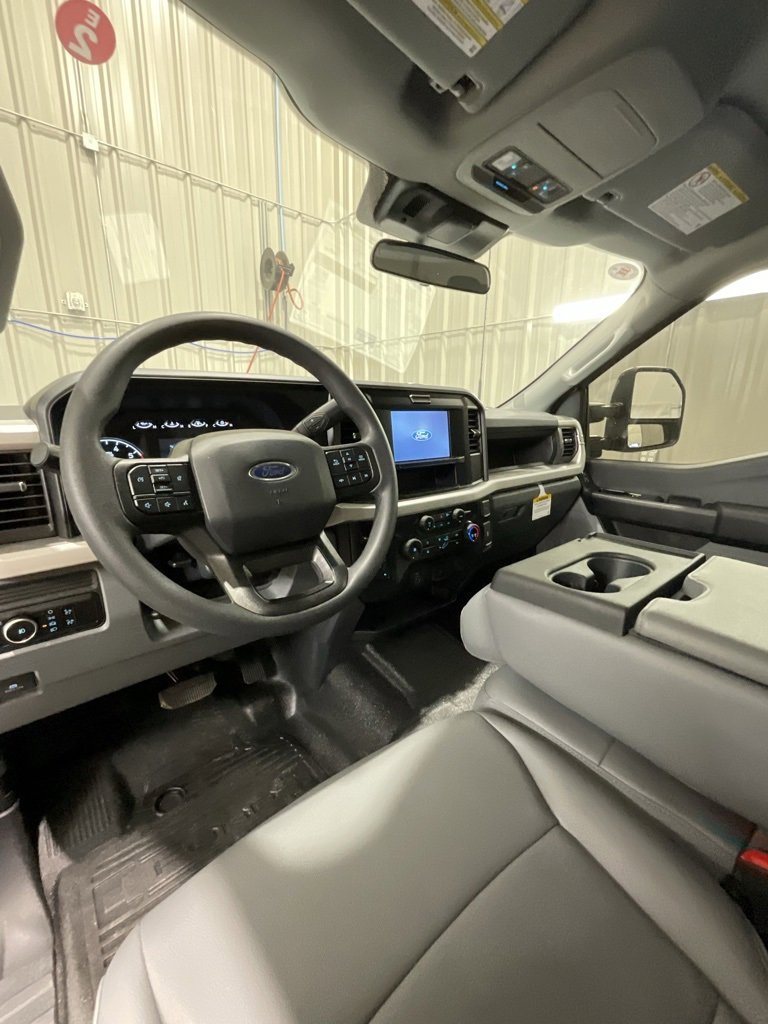 New 2026 Ford F350 XL w/ XL Chrome Package image 9
