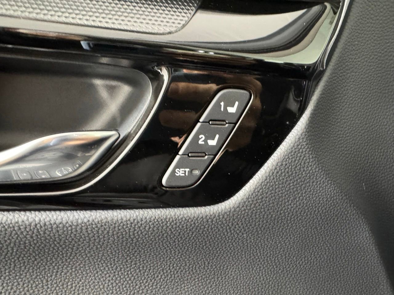 Used 2026 Honda CR-V EX-L image 26