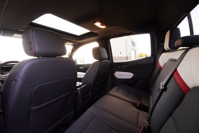 Used 2024 GMC Canyon AT4X AWD/4WD image 24