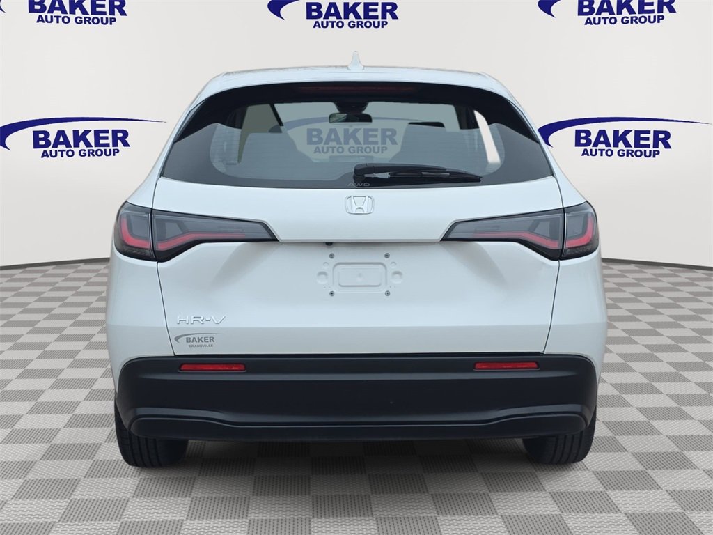 Used 2023 Honda HR-V LX image 6