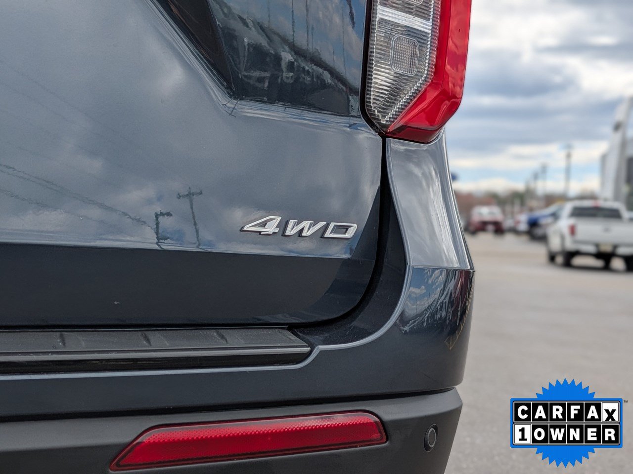 Certified 2022 Ford Explorer ST-Line w/ Class IV Trailer Tow Package AWD/4WD image 13