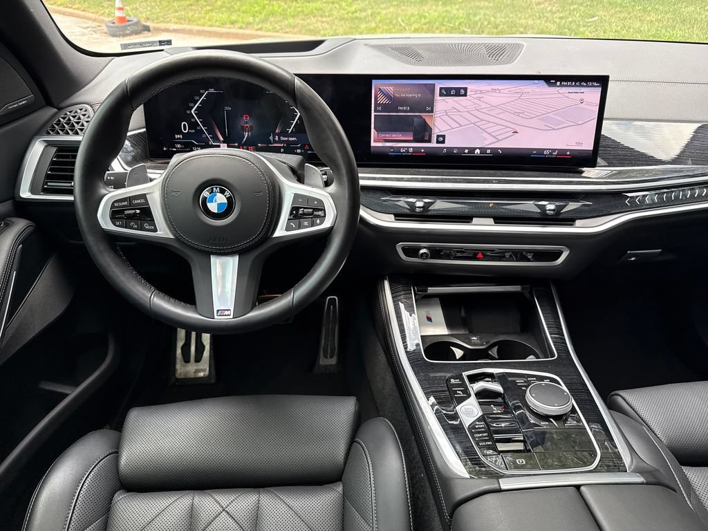Used 2024 BMW X5 xDrive40i w/ M Sport Package AWD/4WD image 22