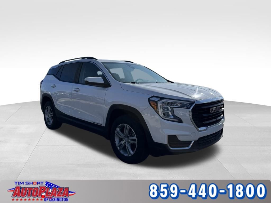 Used 2023 GMC Terrain SLE w/ Driver Convenience Package image 9