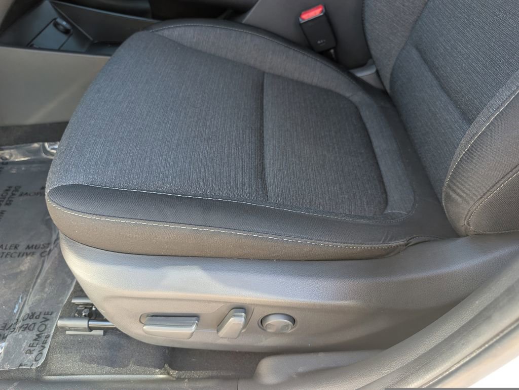 Used 2023 Hyundai Kona SE w/ Cargo Package image 15
