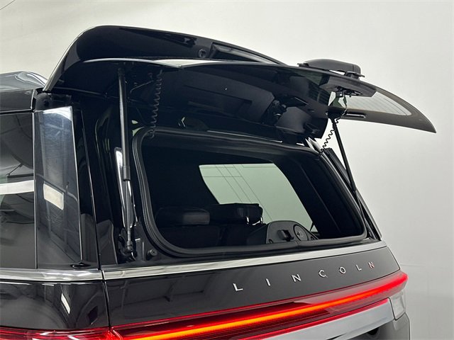 Used 2024 Lincoln Navigator Reserve image 8