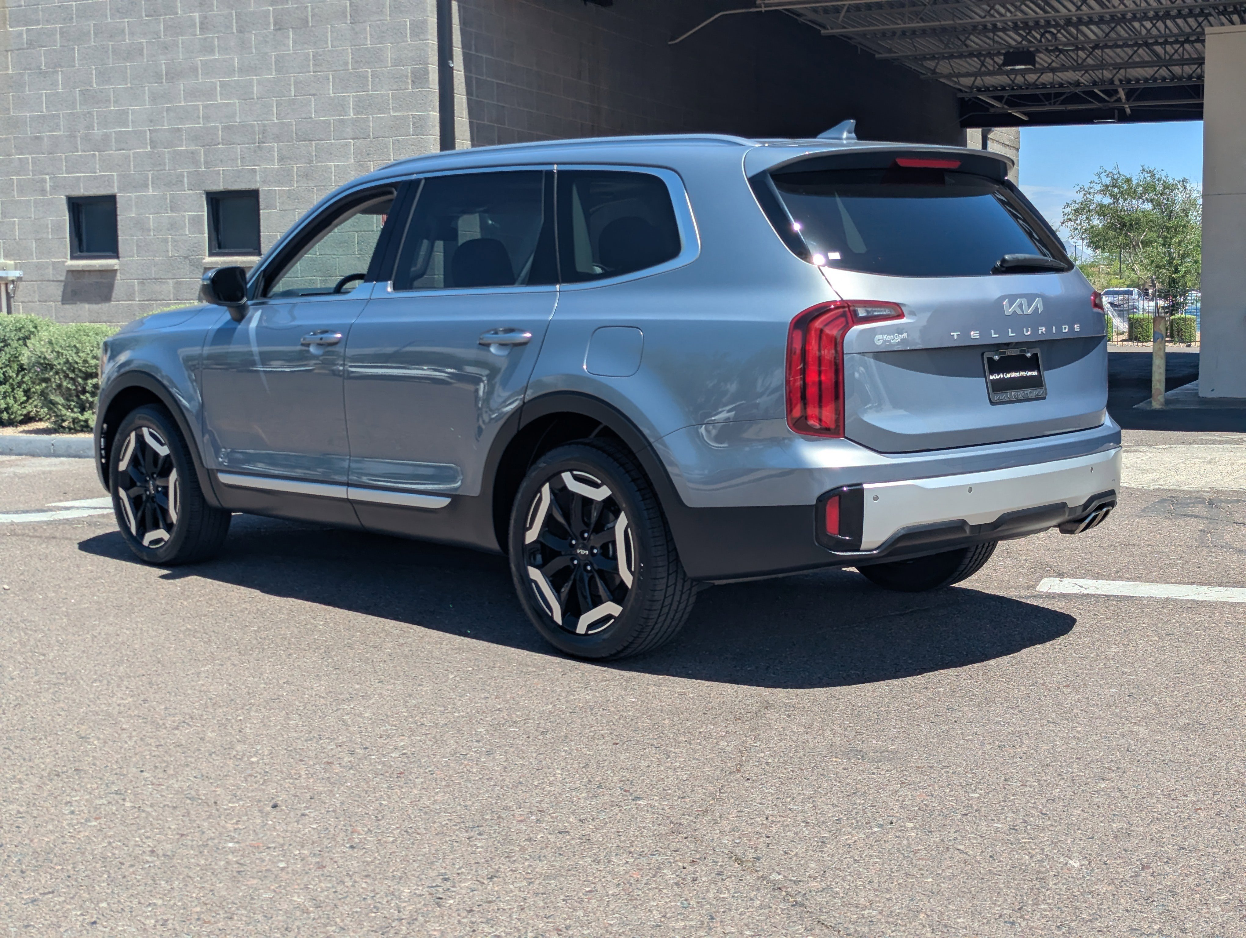 Certified 2024 Kia Telluride S w/ S Sunroof Package FWD image 4