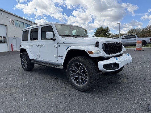 Used 2024 Jeep Wrangler High Altitude image 17