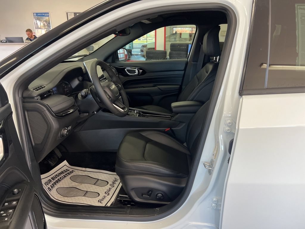 New 2026 Jeep Compass Limited AWD/4WD image 7