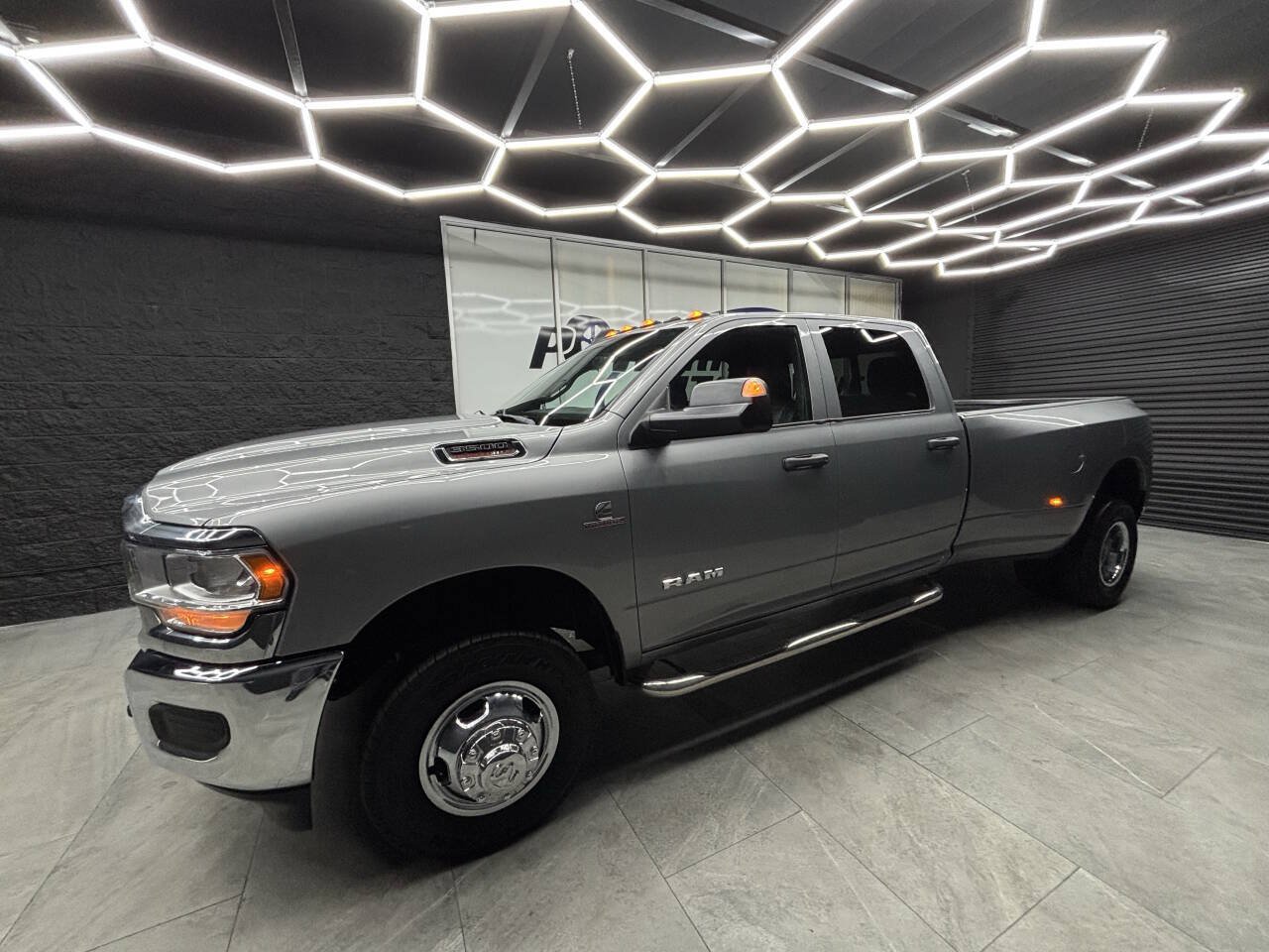 Used 2021 RAM 3500 Tradesman AWD/4WD image 8