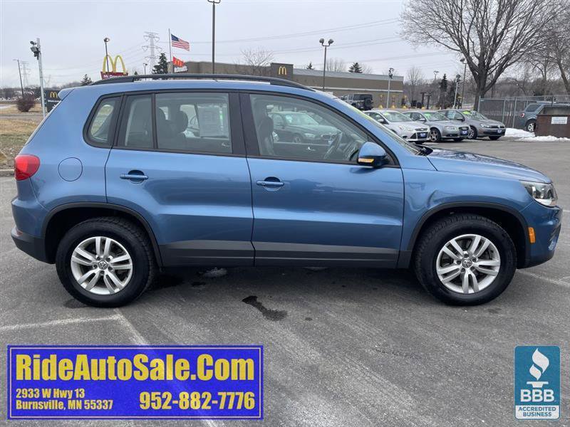 Used 2017 Volkswagen Tiguan S image 4