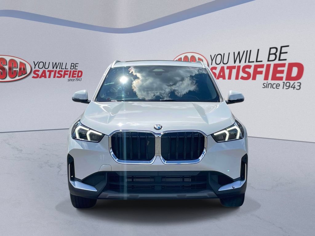 Used 2023 BMW X1 xDrive28i w/ Convenience Package AWD/4WD image 2