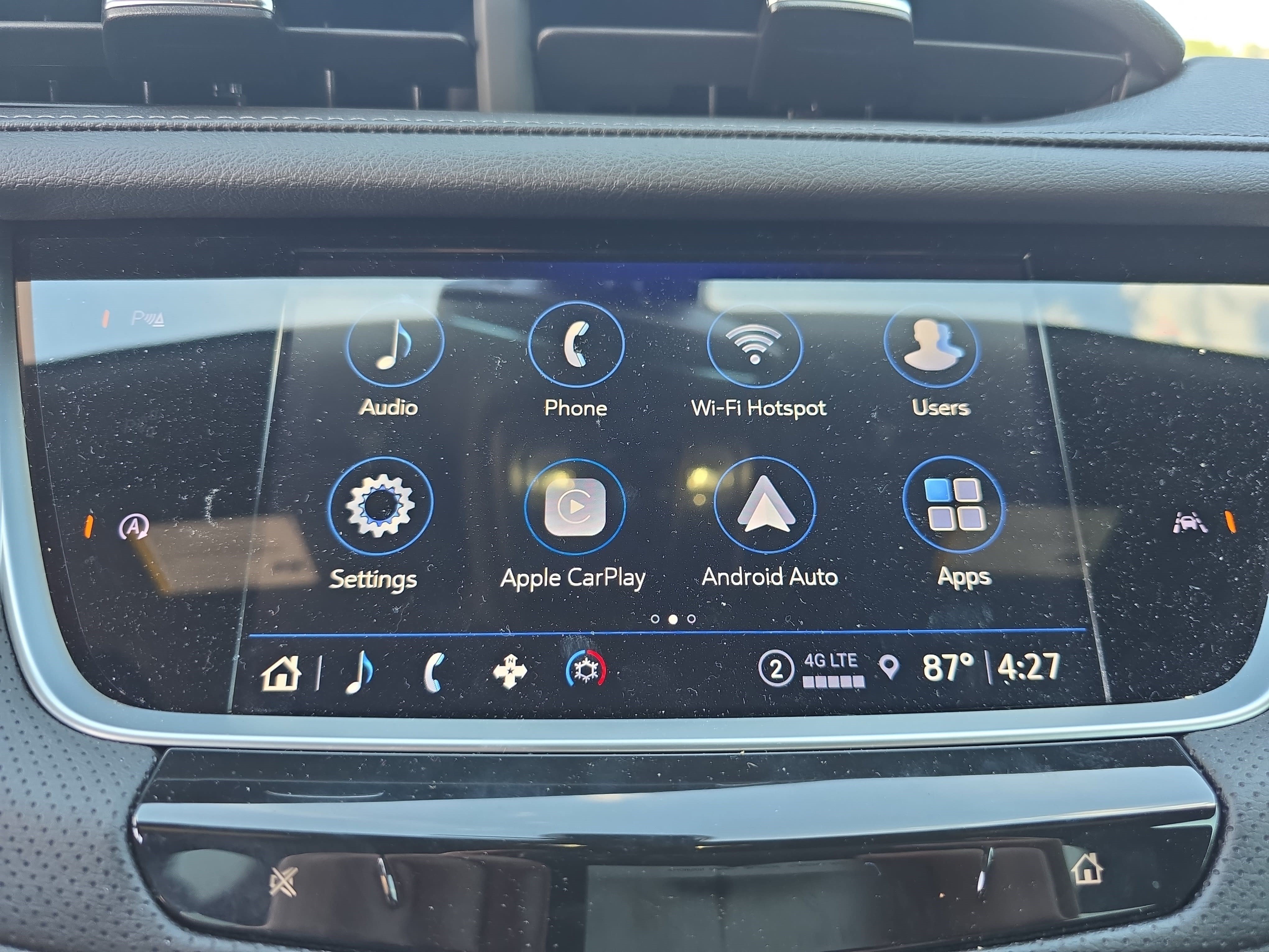 New 2025 Cadillac XT6 Luxury FWD image 23