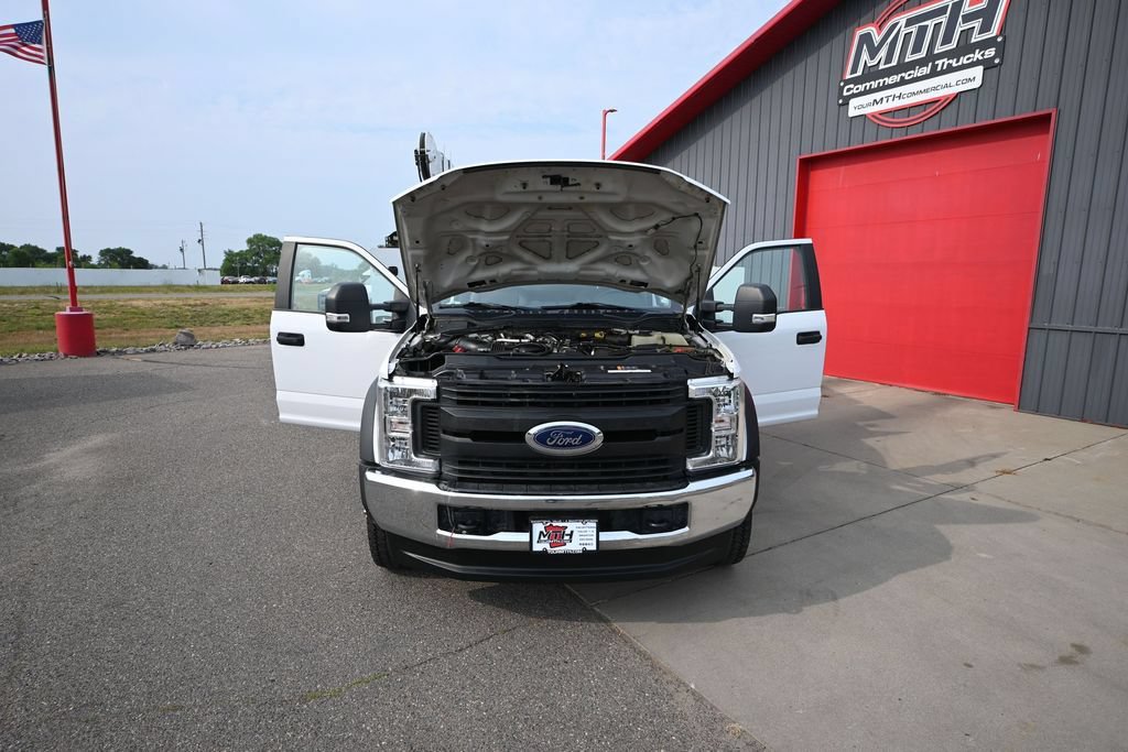 Used 2019 Ford F550 4x4 Regular Cab Super Duty image 15