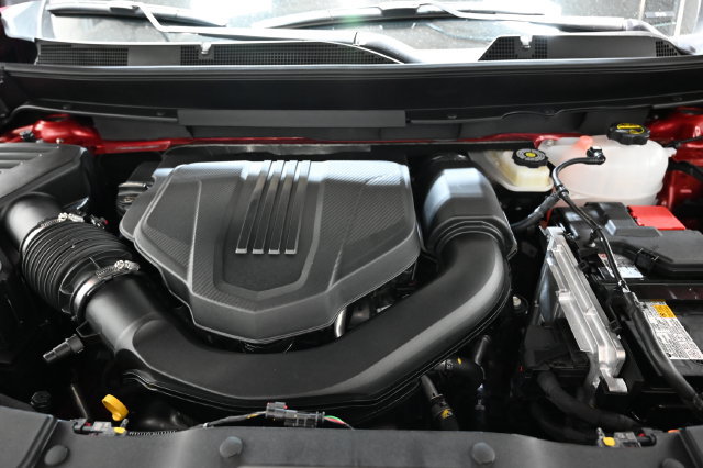 New 2027 Chevrolet Traverse LT w/ Driver Confidence Package FWD image 31