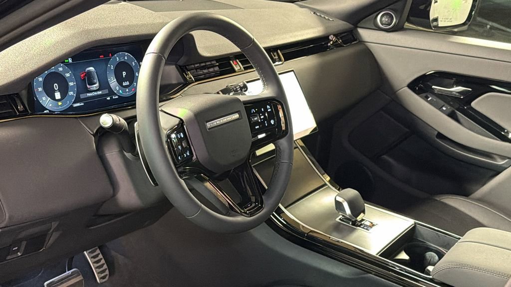 Used 2024 Land Rover Range Rover Evoque Dynamic SE image 27