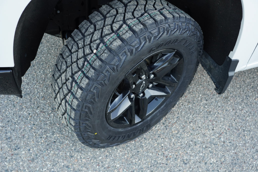 Certified 2024 Chevrolet Silverado 1500 LT Trail Boss w/ LT Trail Boss Premium Package AWD/4WD image 13