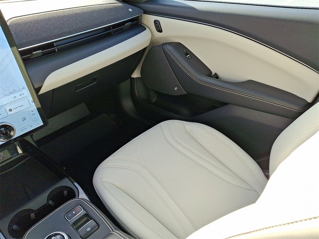 Used 2023 Ford Mustang Mach-E Premium image 16