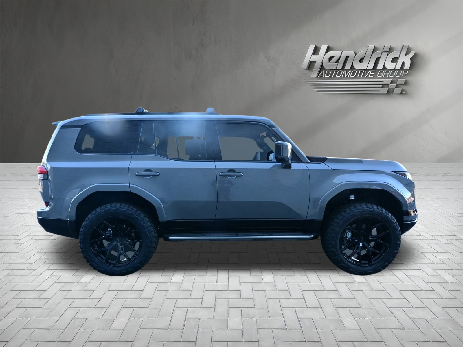 Used 2025 Lexus GX 550 GX 550 Premium+ w/ Accessory Package (2T) image 10