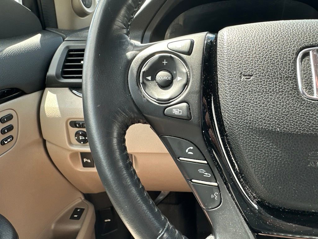 Used 2017 Honda Pilot Touring image 21