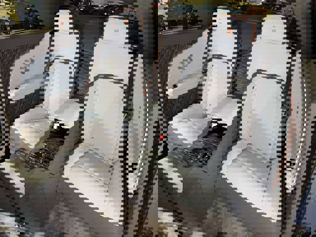 Used 2024 Rolls-Royce Spectre w/ Spectre Launch Package image 11