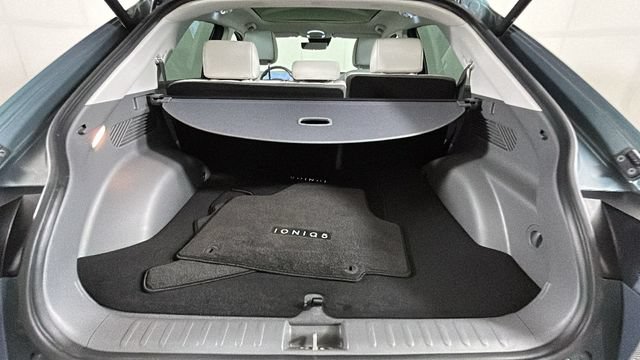 Used 2024 Hyundai Ioniq 5 Limited AWD/4WD image 27