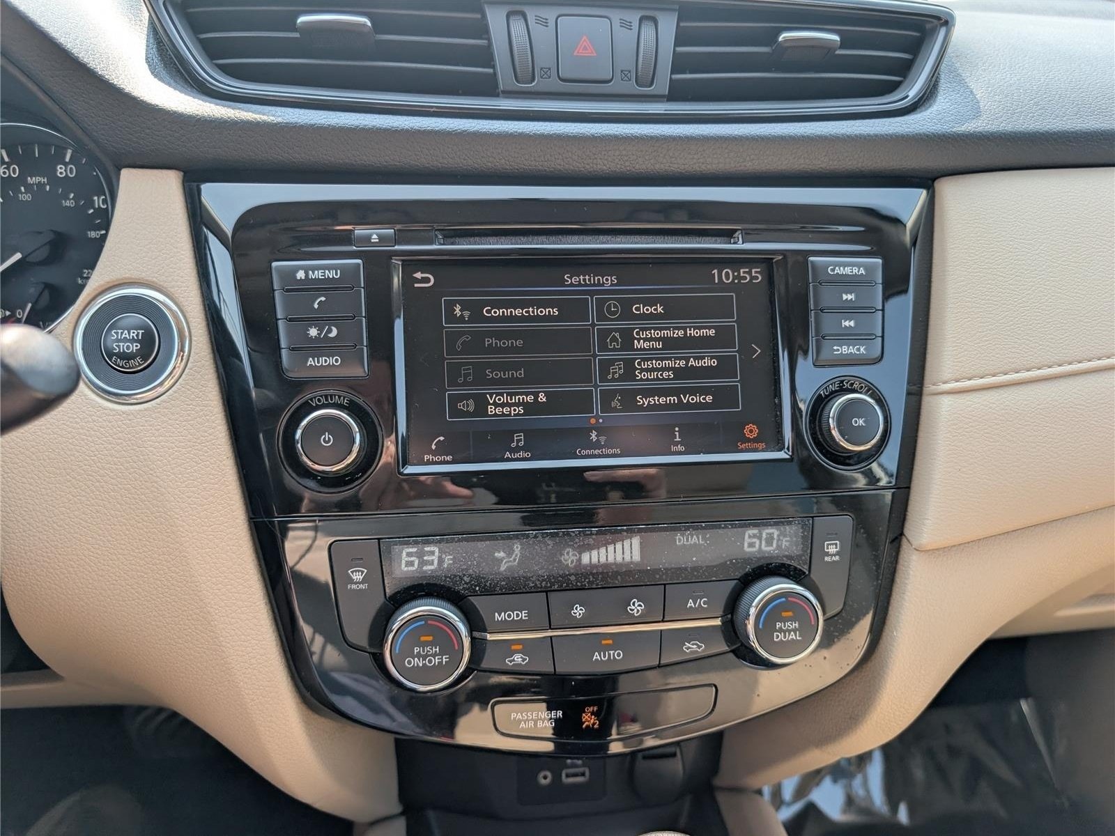 Used 2018 Nissan Rogue SV AWD/4WD image 27