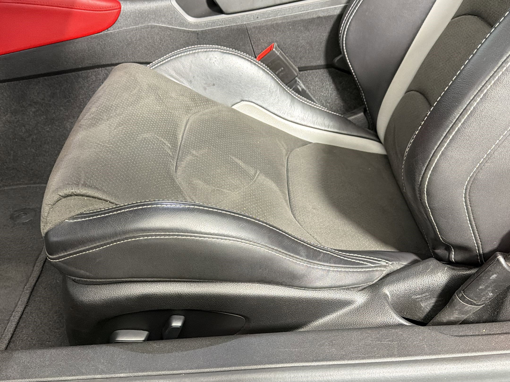 Used 2021 Chevrolet Camaro SS RWD image 12