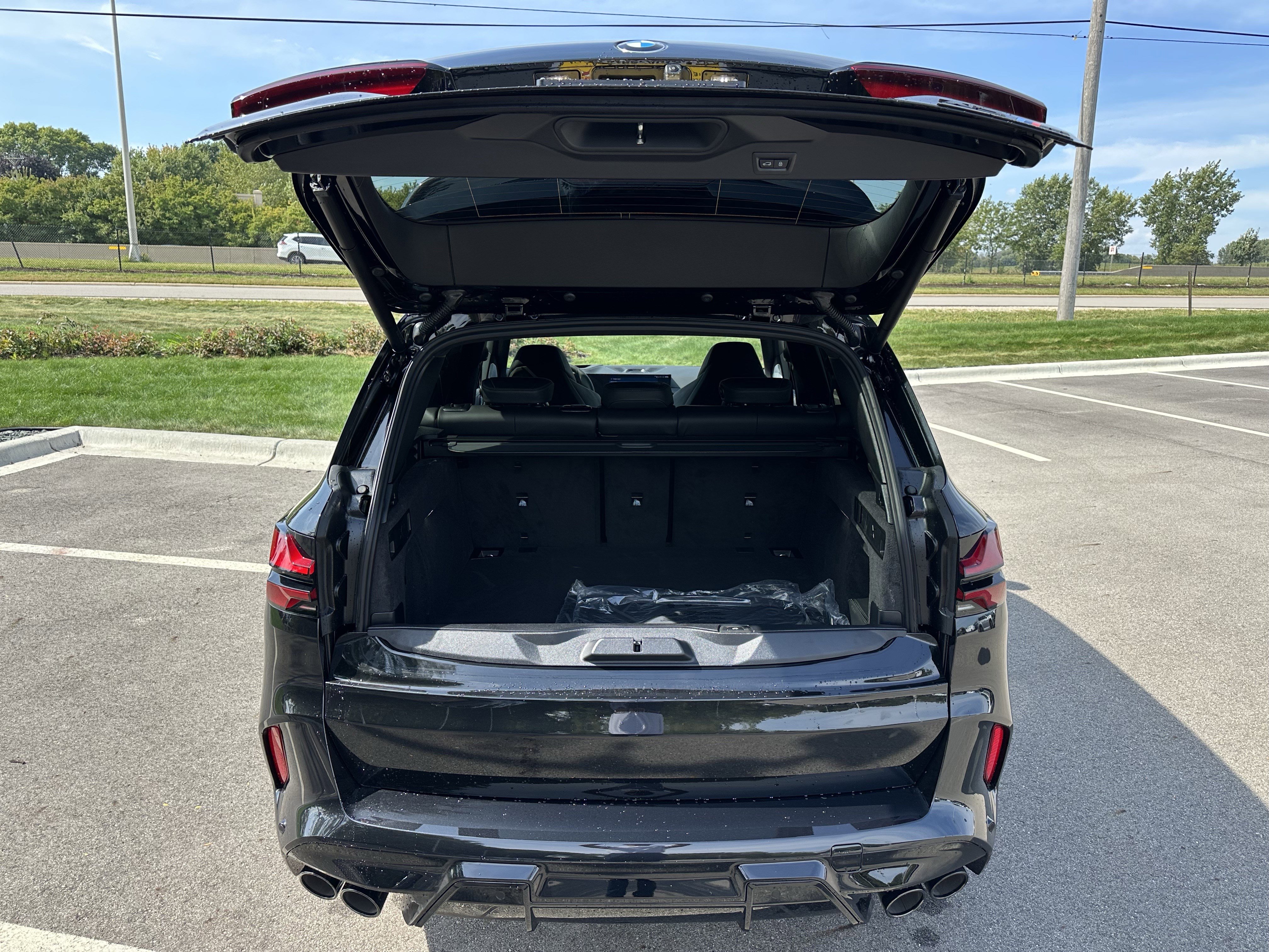 New 2026 BMW X5 M Competition w/ Executive Package image 25