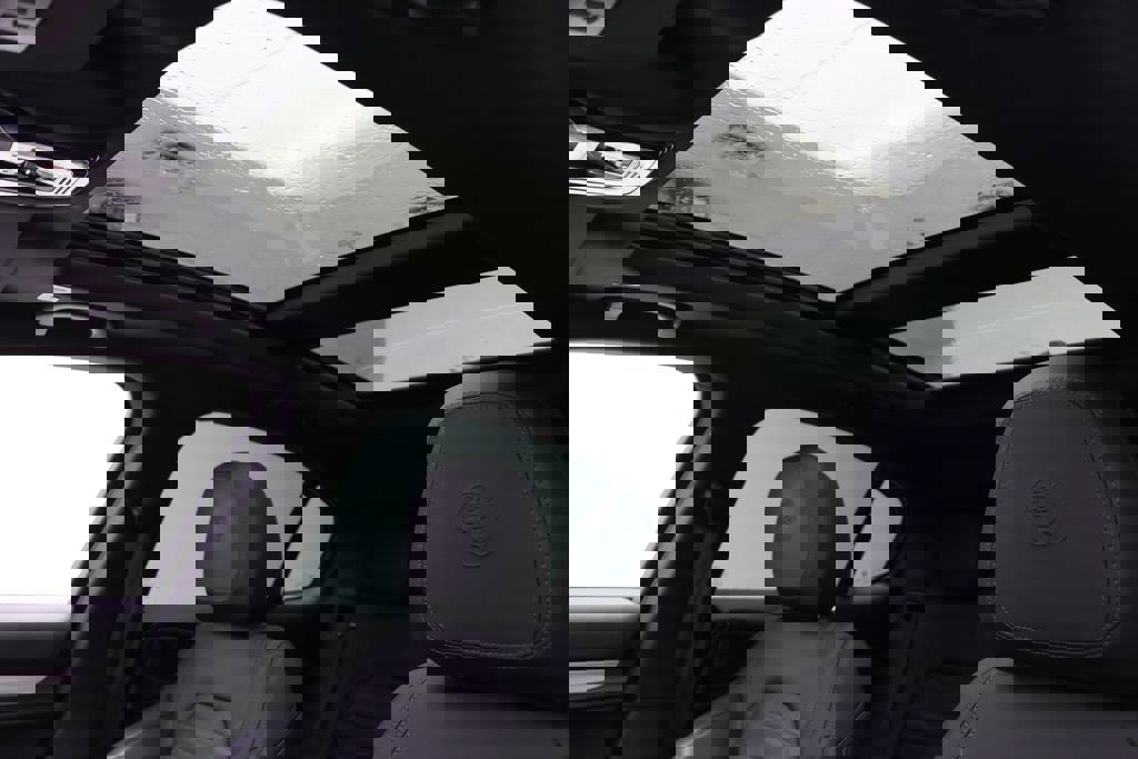 Used 2022 Alfa Romeo Stelvio Veloce image 15