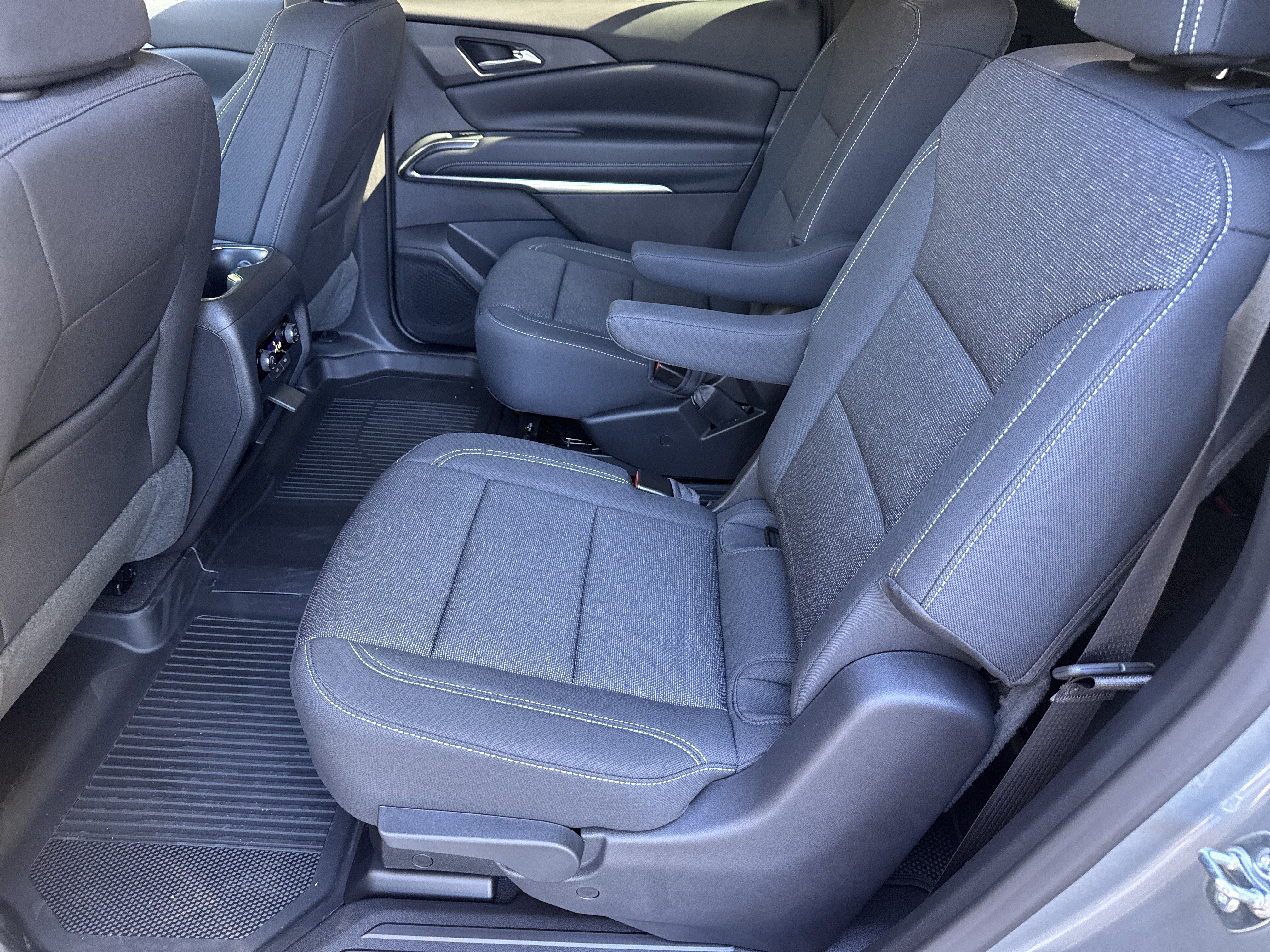 New 2026 Chevrolet Traverse LT w/ Driver Confidence Package FWD image 22