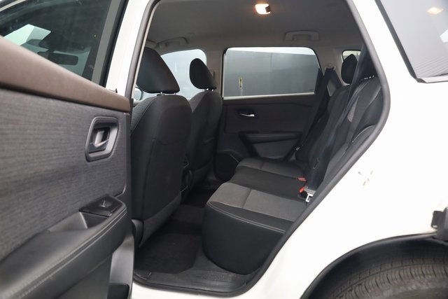 Used 2023 Nissan Rogue SV image 23