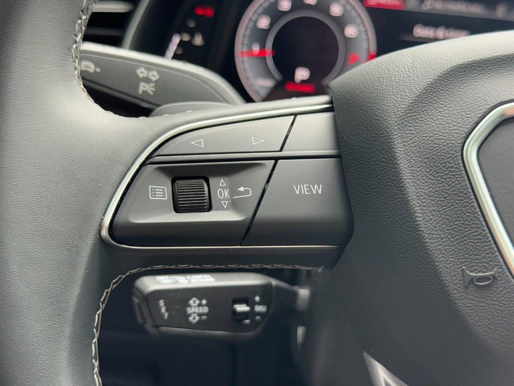 Used 2025 Audi Q7 2.0T Premium w/ Convenience Plus Package image 17