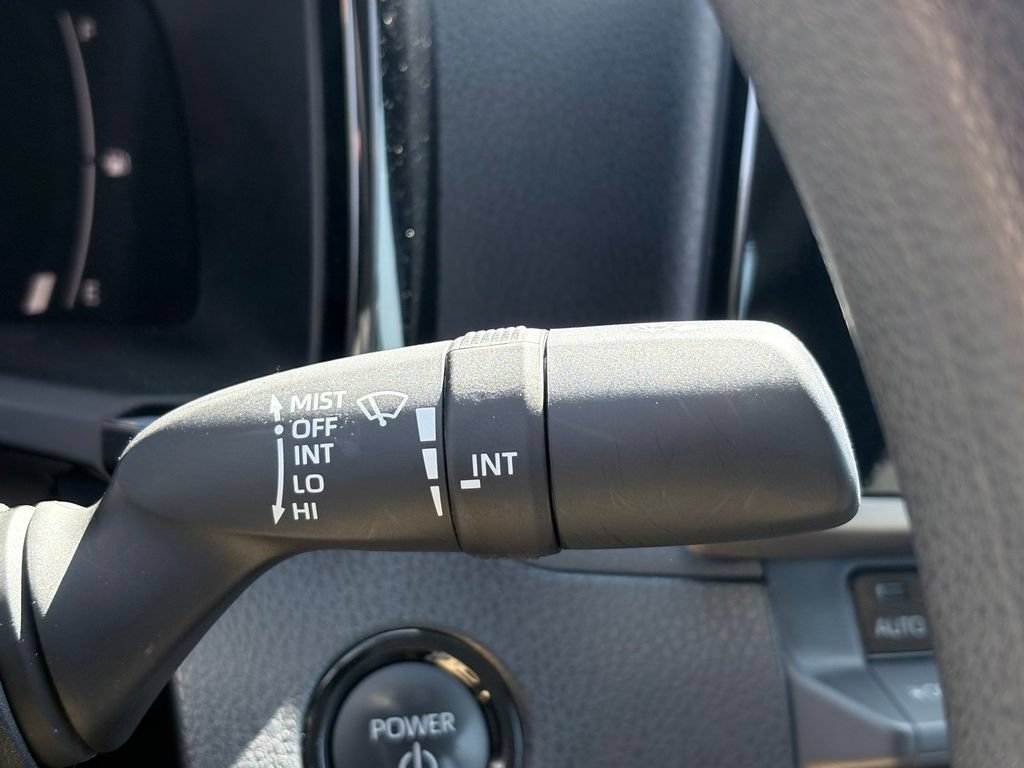 Used 2025 Toyota Camry LE FWD image 17