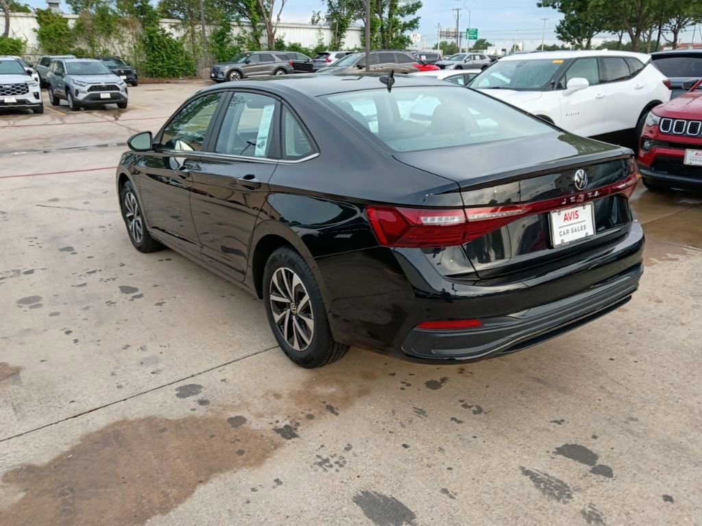 Used 2025 Volkswagen Jetta S image 8