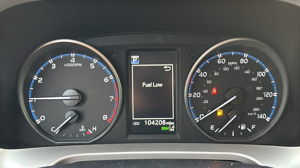 Used 2018 Toyota RAV4 XLE AWD/4WD image 17