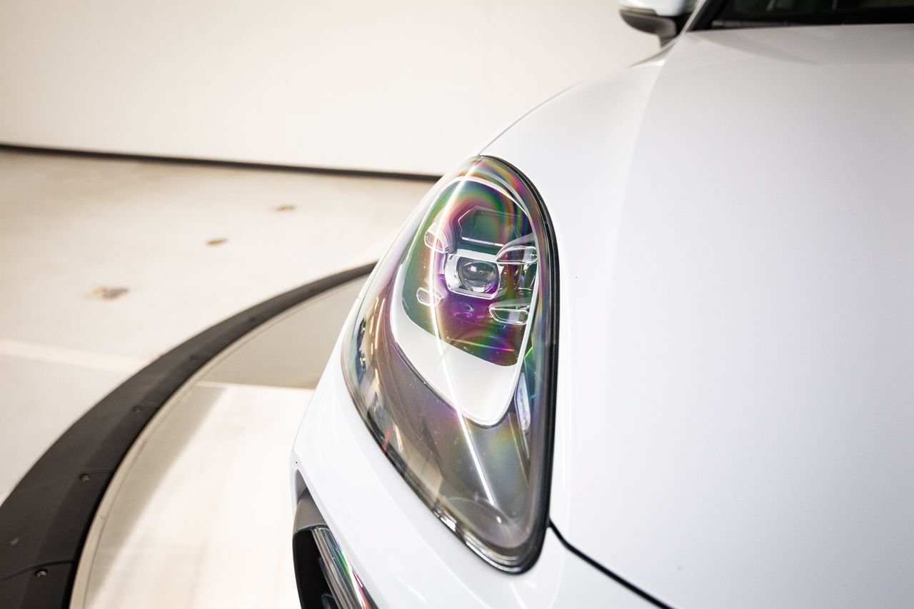 Certified 2023 Porsche Cayenne Platinum Edition AWD/4WD image 13