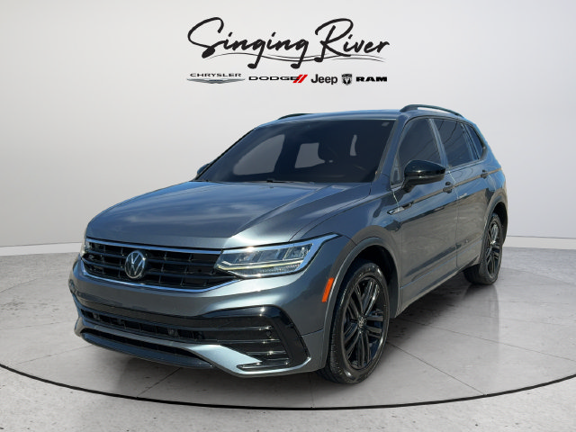 Used 2022 Volkswagen Tiguan SE R-Line FWD image 3