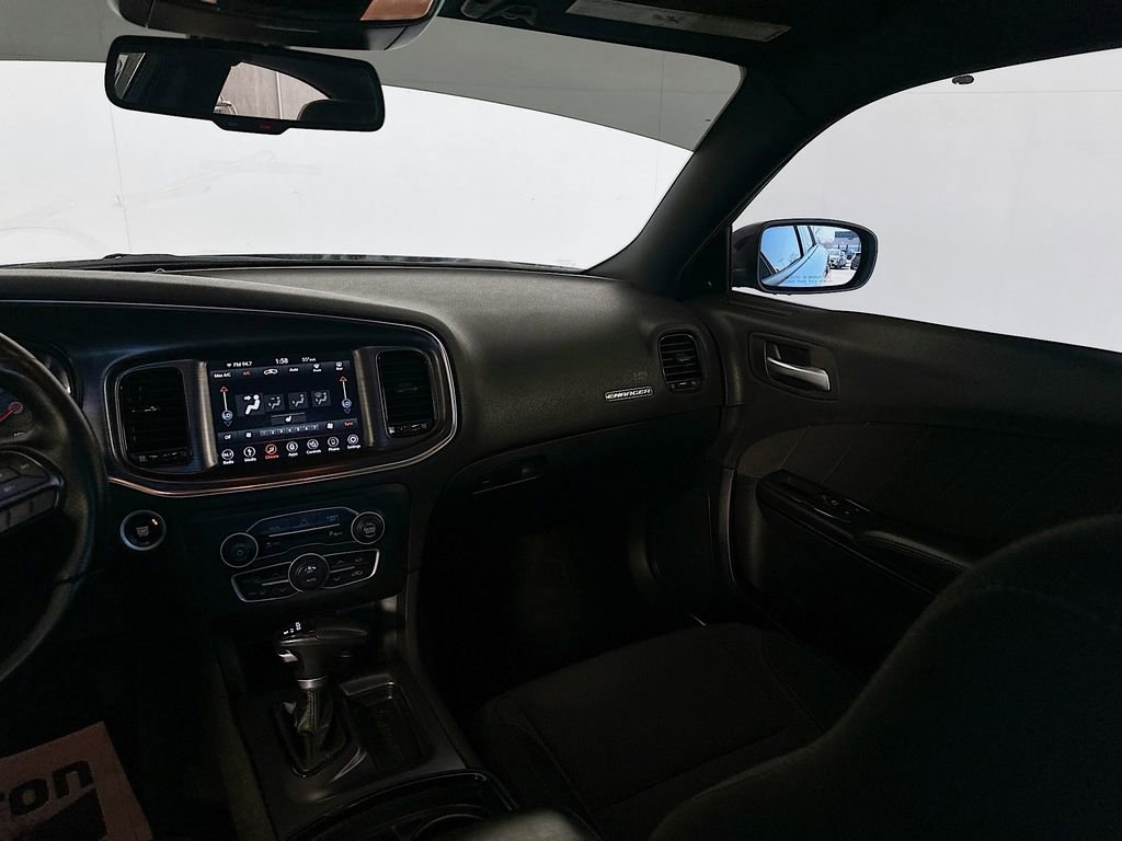 Used 2018 Dodge Charger SXT Plus w/ Blacktop Package image 23
