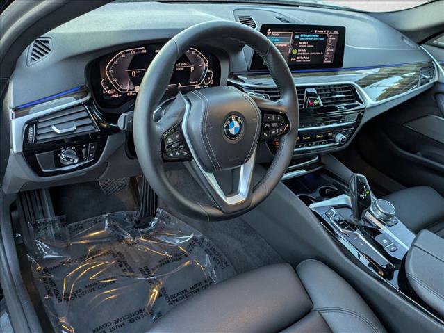 Used 2020 BMW 530e image 10