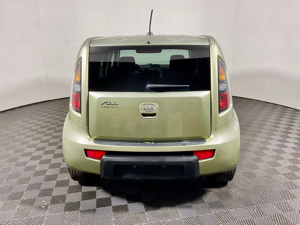 Used 2010 Kia Soul + w/ Audio Pkg image 10