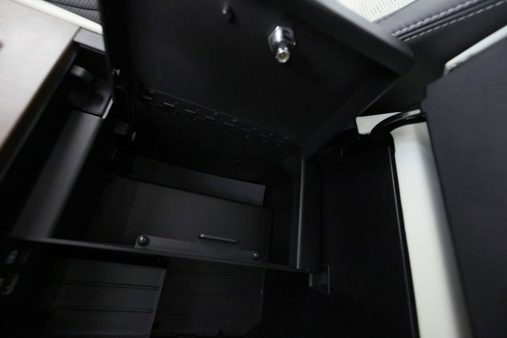 Used 2023 Toyota Sequoia Capstone image 47