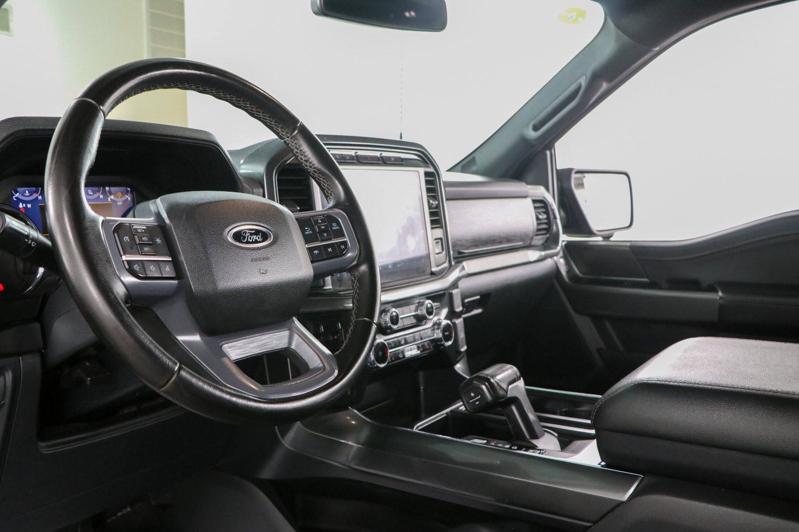 Used 2023 Ford F150 XLT w/ Equipment Group 302A High AWD/4WD image 25