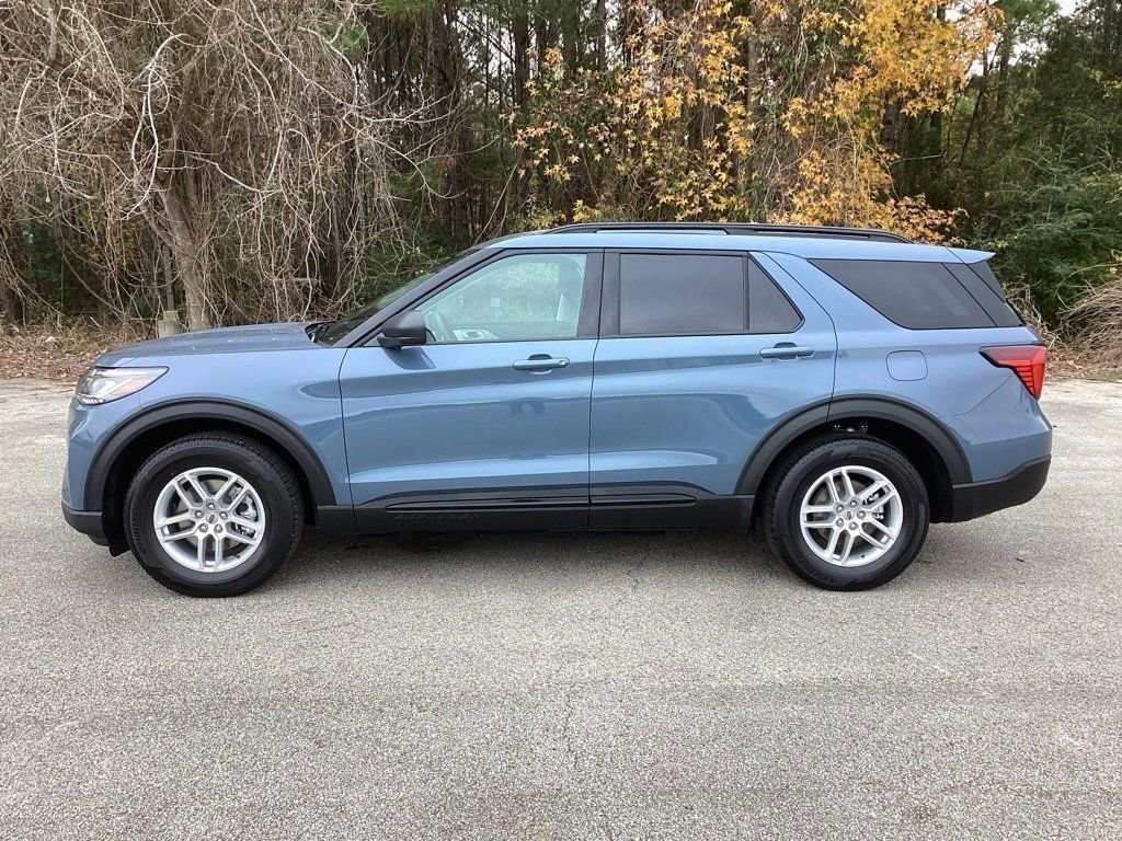 New 2026 Ford Explorer Active image 6