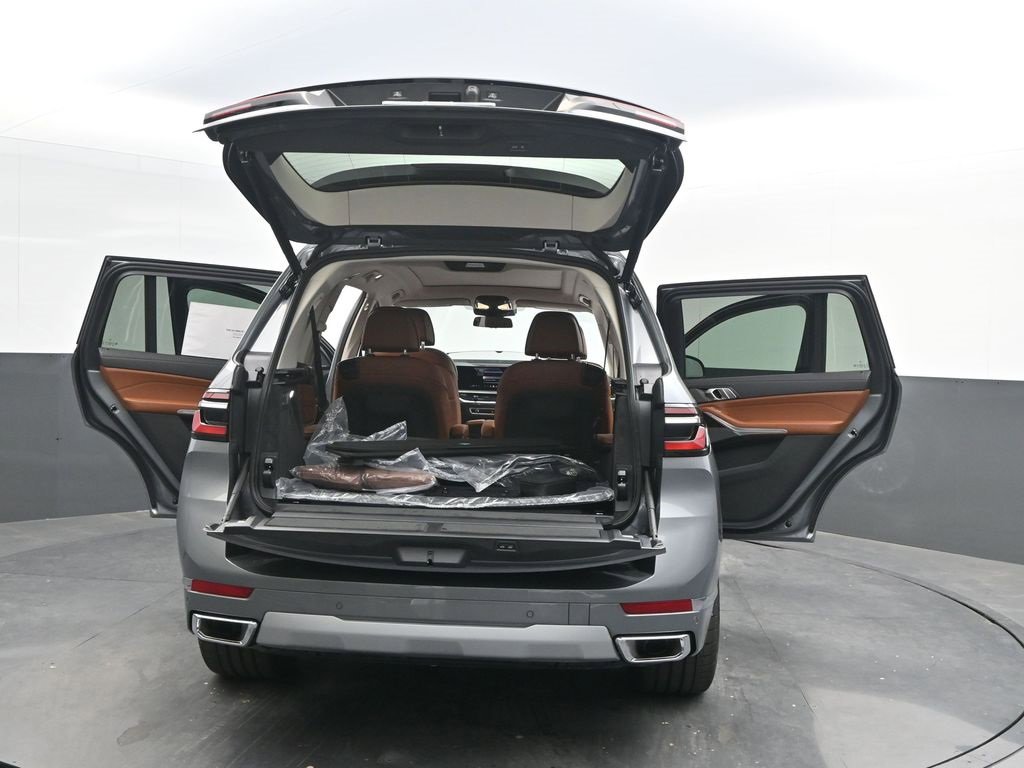 New 2026 BMW X7 xDrive40i image 58