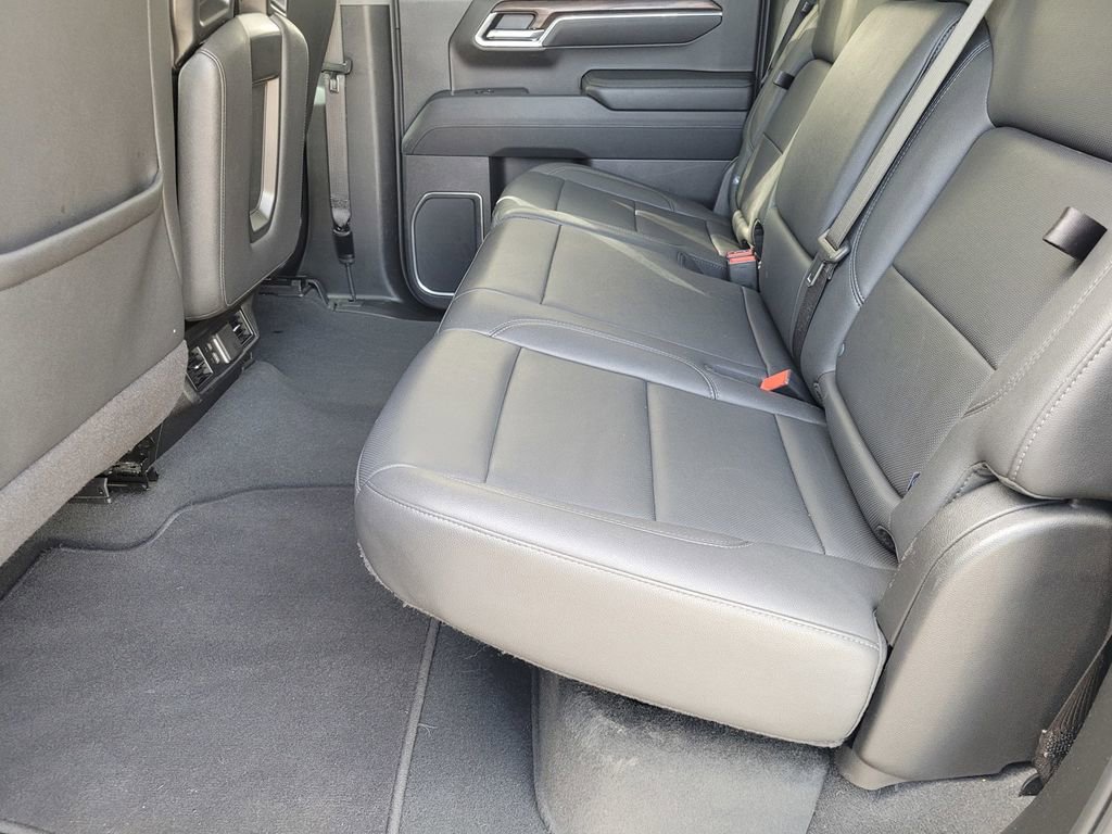 Used 2025 GMC Sierra 1500 SLT AWD/4WD image 10