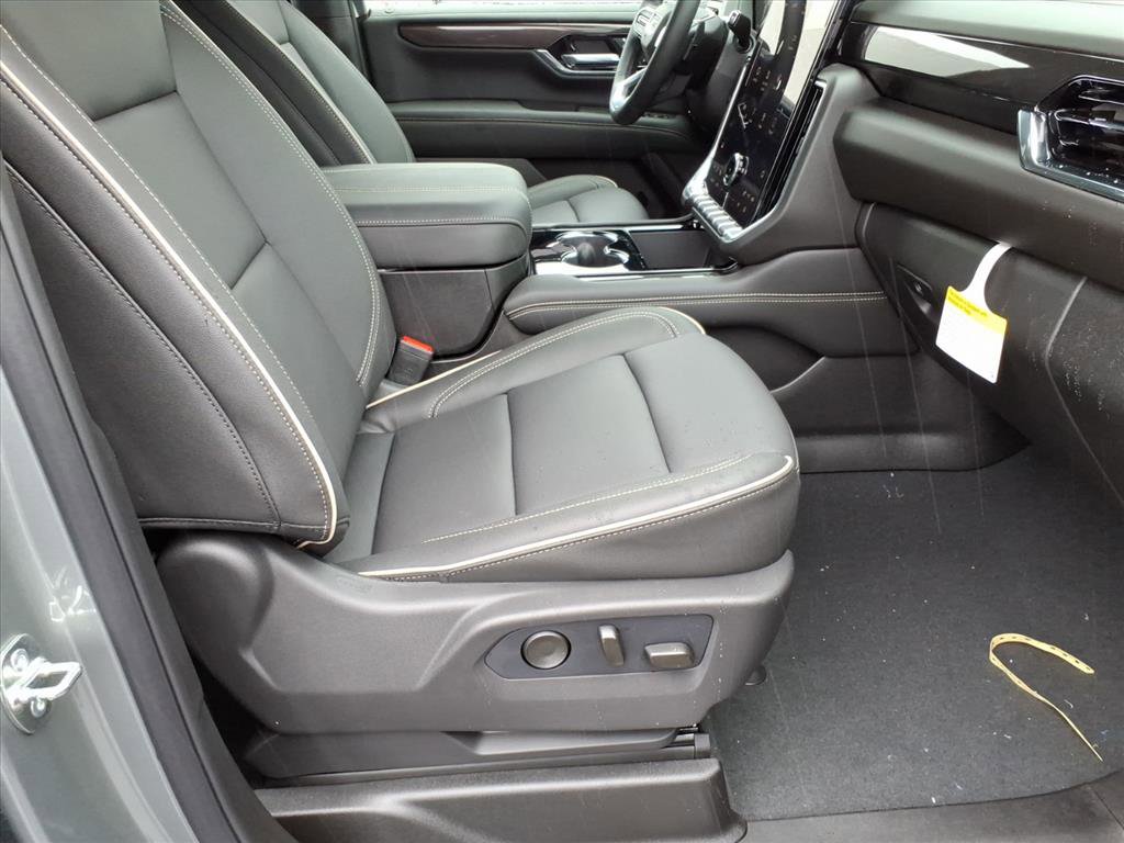 New 2026 GMC Yukon XL Elevation image 8