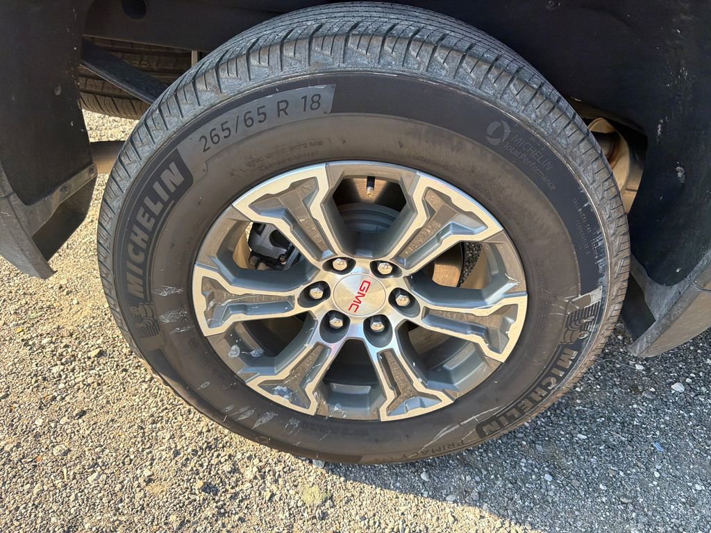 Used 2026 GMC Sierra 1500 SLT image 15