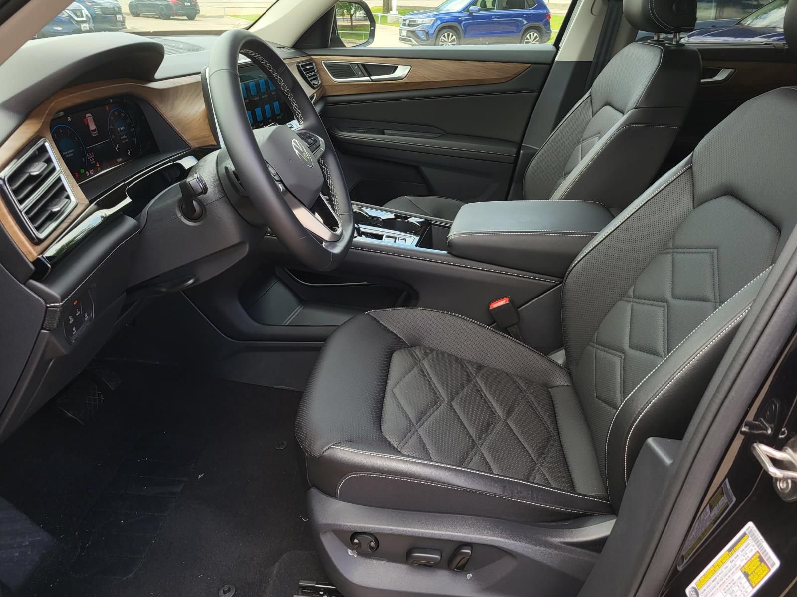 Used 2024 Volkswagen Atlas SE FWD image 23