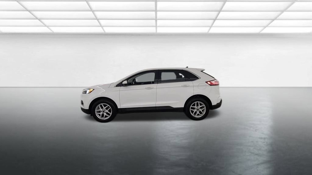 Used 2022 Ford Edge SEL image 5