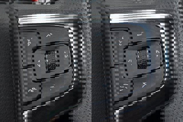 New 2025 Chevrolet Blazer LT w/ Convenience Package image 17